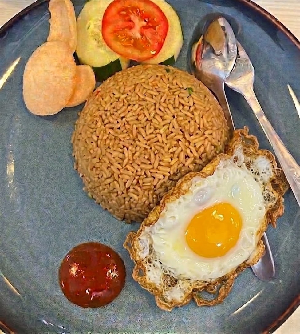 Nasi Goreng Mata Sapi